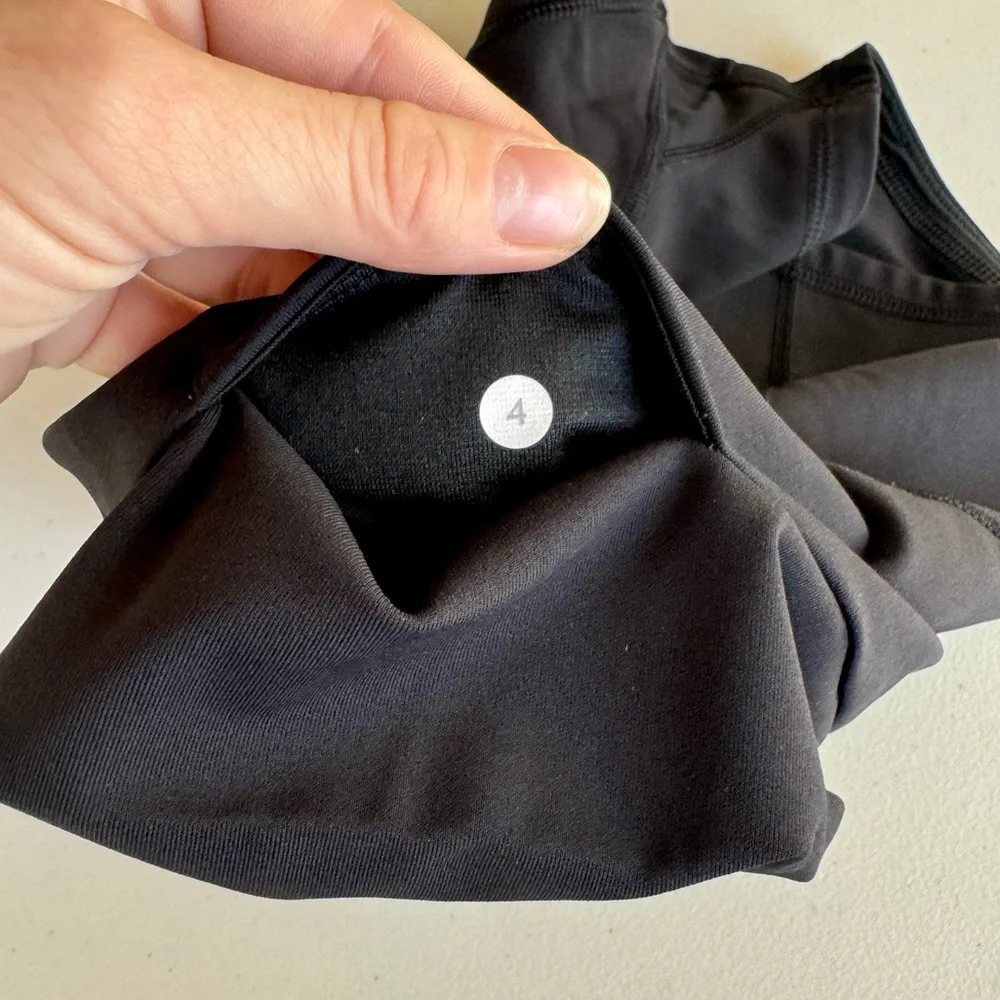 Lululemon In Movement Short Everlux 2” Black Sz 4 - Picture 6 of 7